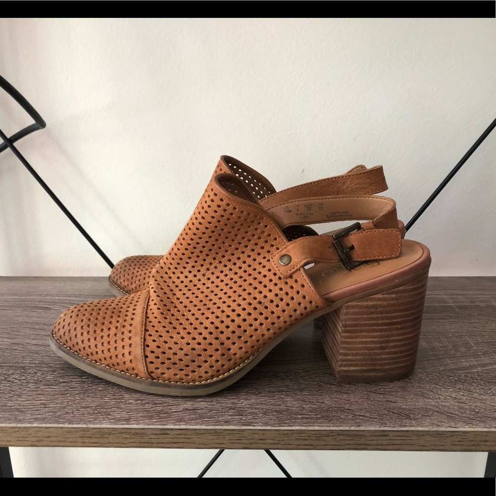 Franco Sarto Leather & Mesh Wedges - No Damage